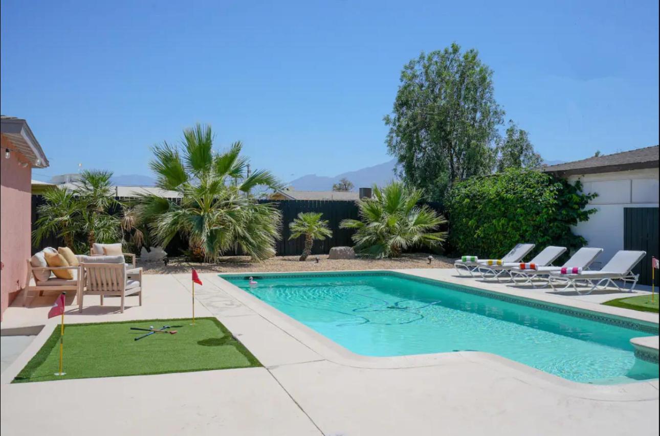 The Pink Cactus - Desert Retreat - Luxe Pool, Golf & Game Room Indio Esterno foto