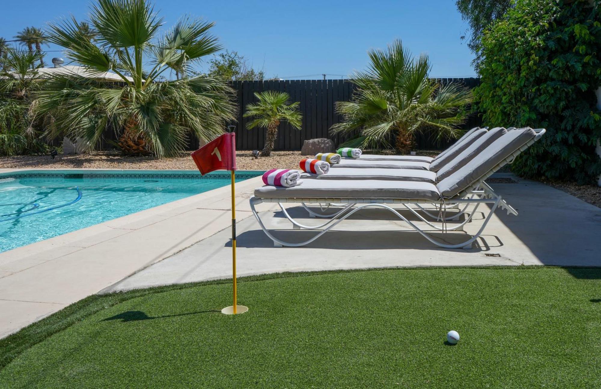 The Pink Cactus - Desert Retreat - Luxe Pool, Golf & Game Room Indio Esterno foto