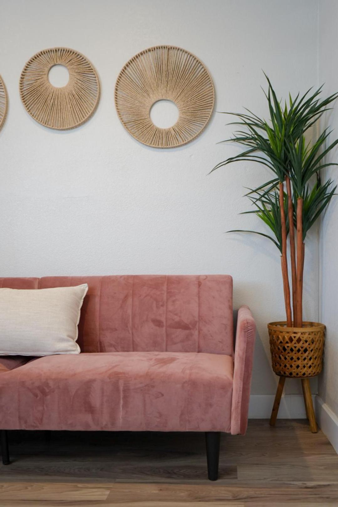 The Pink Cactus - Desert Retreat - Luxe Pool, Golf & Game Room Indio Esterno foto